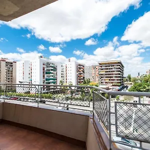 Amplio Piso En Nervion, Excelente Zona De La Ciudad. Sevilla